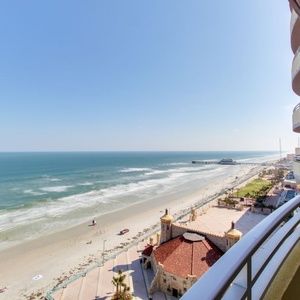 Meet your Posher, Douglas